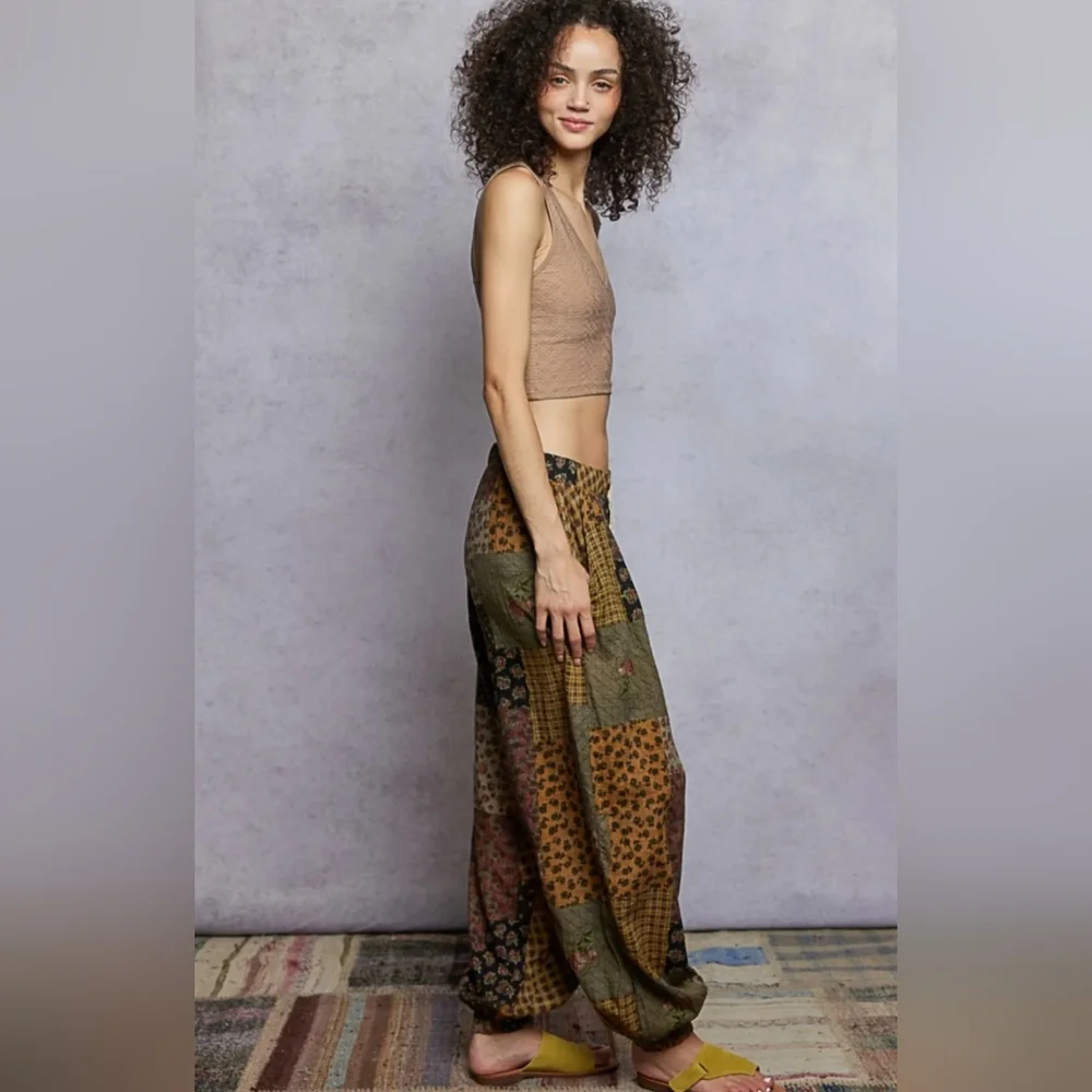 #1089 POL Patchwork Floral Boho Jogger Pants - Picture 4 of 5